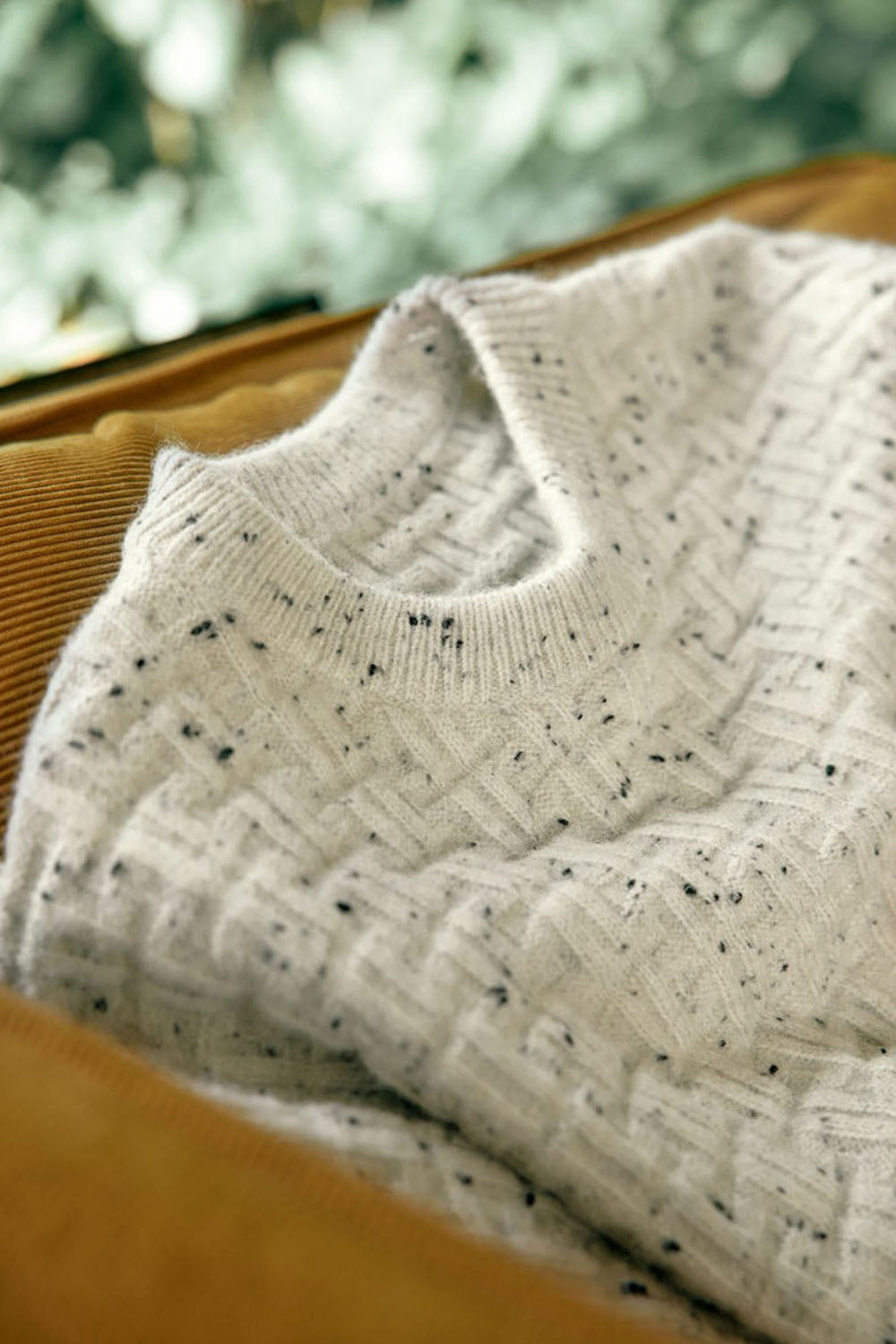 Waffle Grid Floral Yarn Sweater: Men's Loose Round Neck Soft Knit Top
