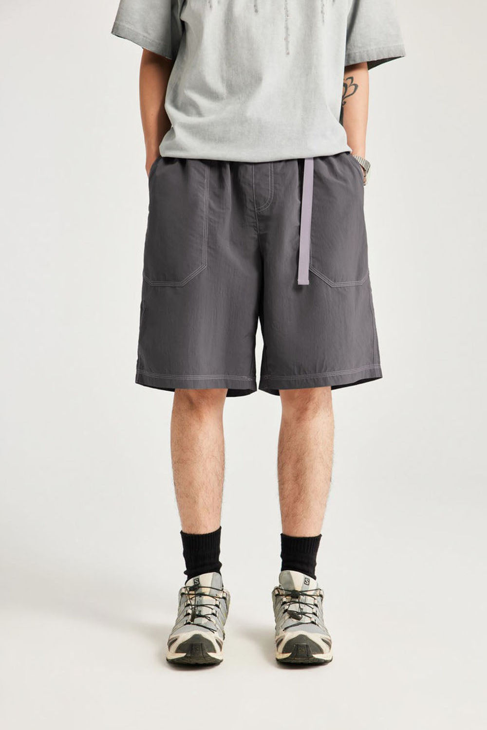 Moisture-Wicking Contrast Color Shorts: Casual Utility Mid-Length Shorts