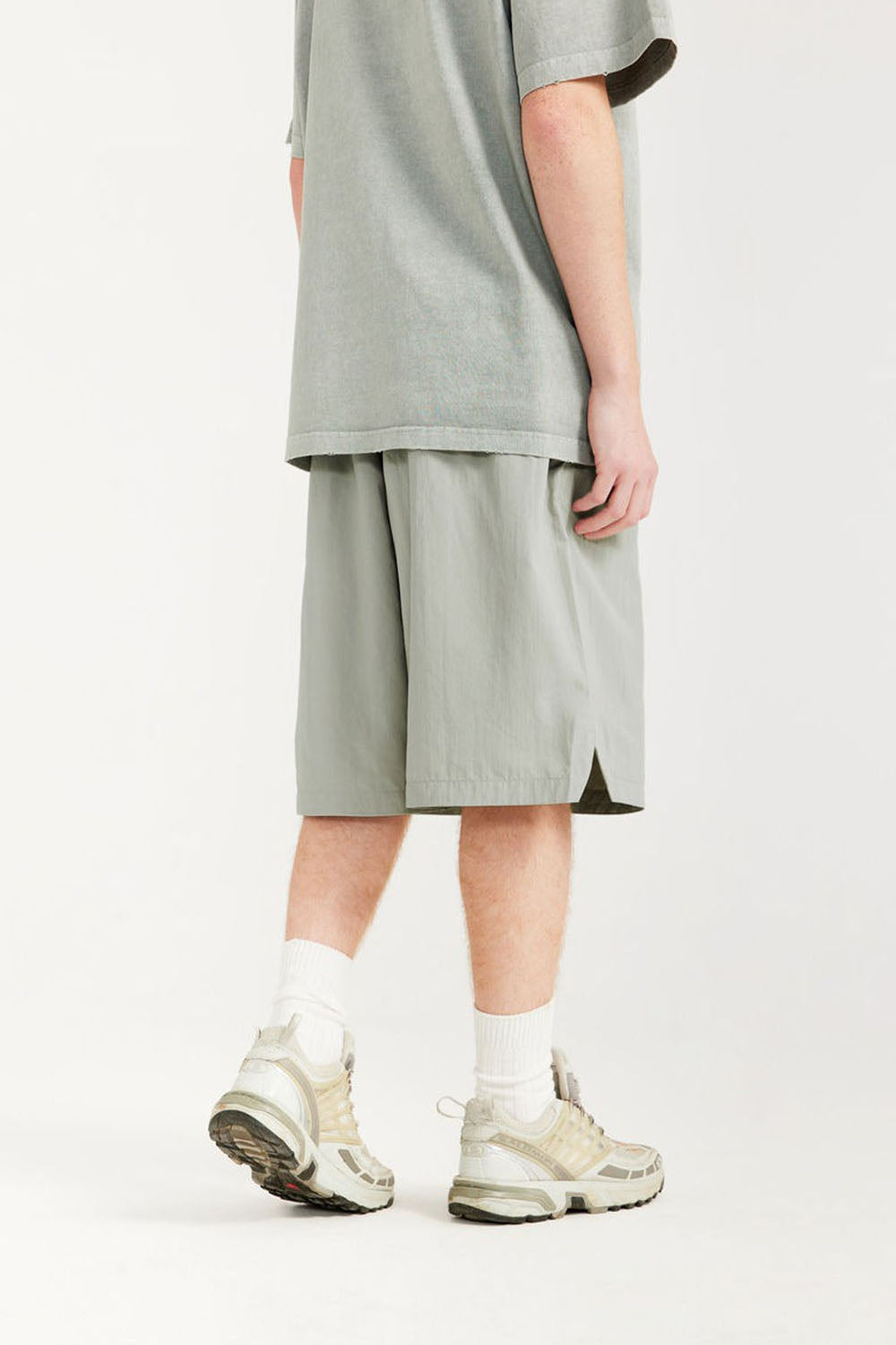 Moisture-Wicking Bermuda Shorts: Street Style Loose-Fit Shorts