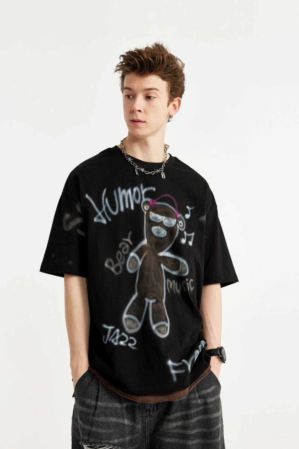 Spray Paint Music Bear Print T-Shirt: Loose Crew Neck Top