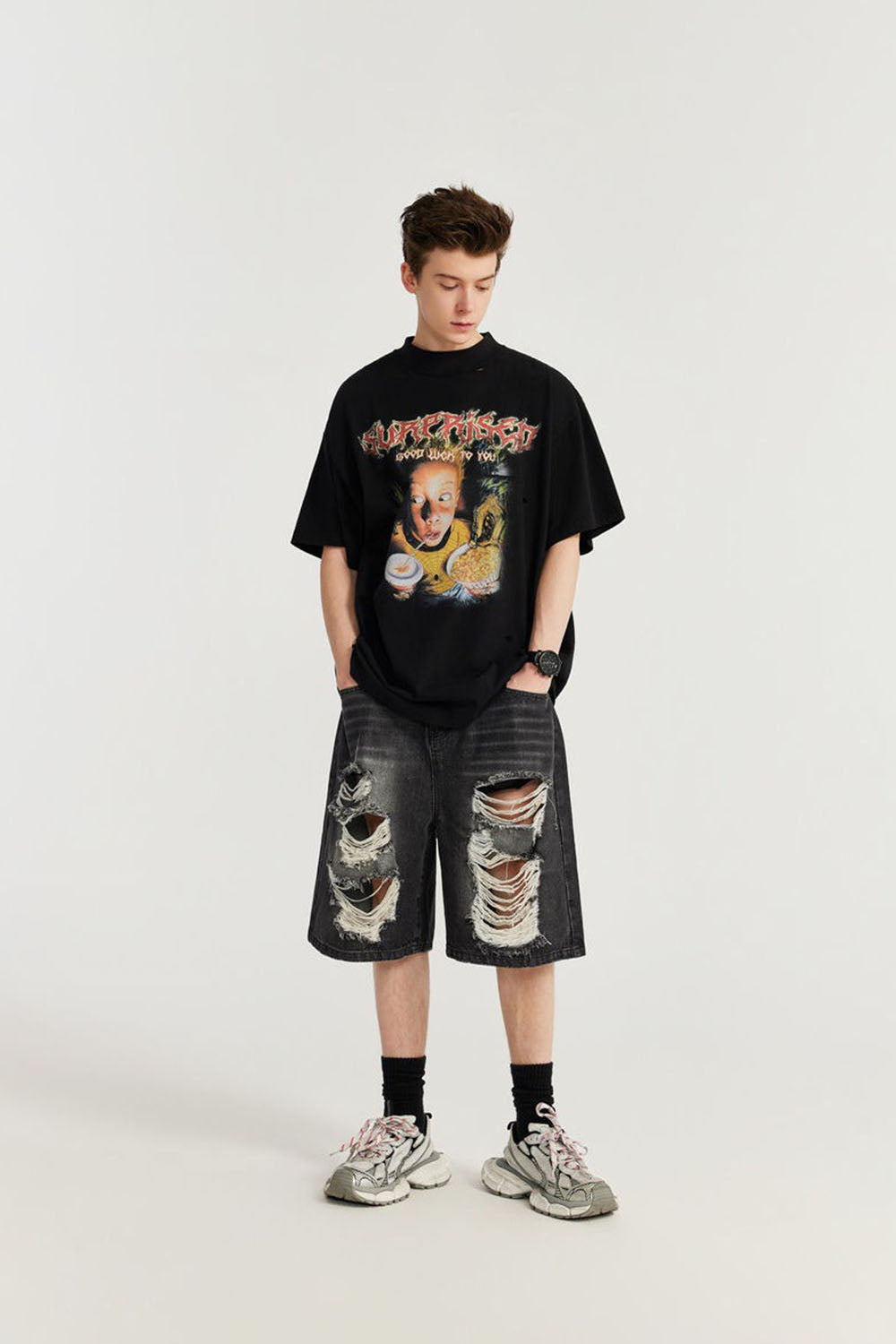 Hip-Hop Ripped Denim Capri Shorts: Street Style Distressed Jean Shorts for Men