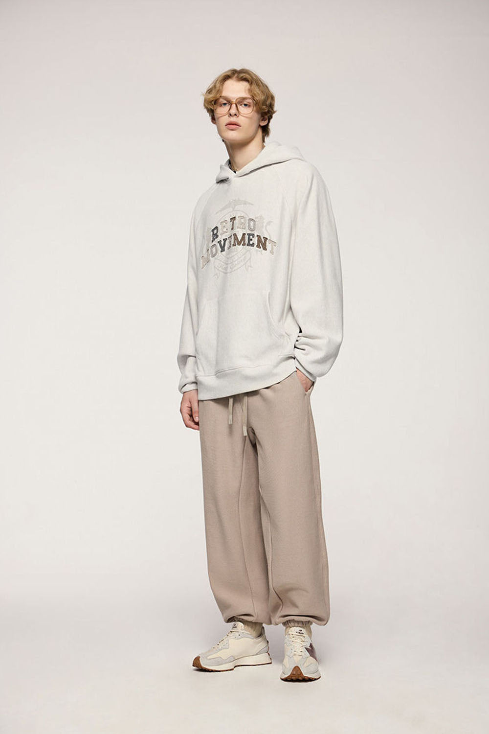 Retro Cross-Weave Patch Embroidery Hoodie: Casual Fleece Sweatshirt