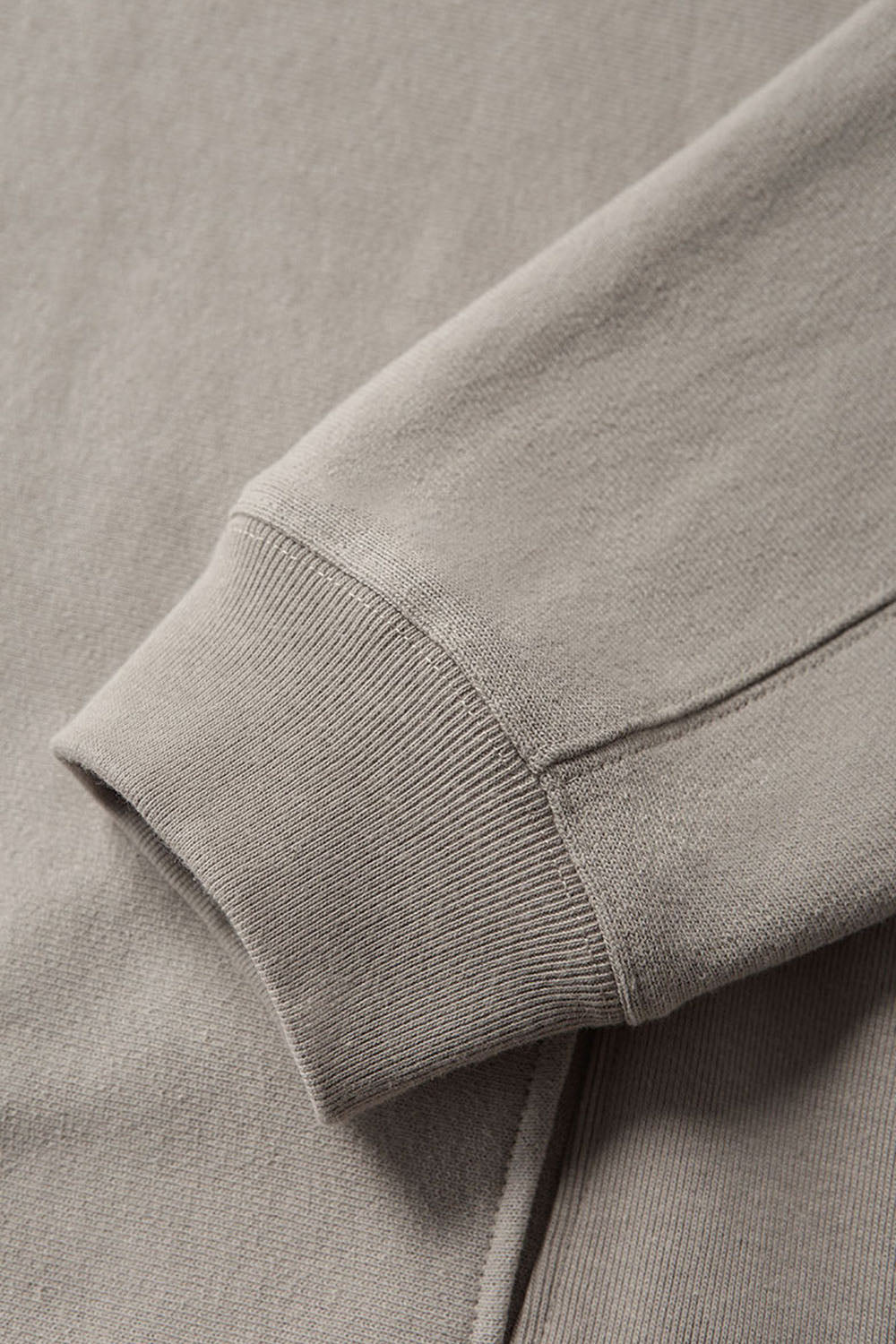 Vintage Cross-Weave Hooded Athletic Sweatshirt: Retro Fleece Hoodie