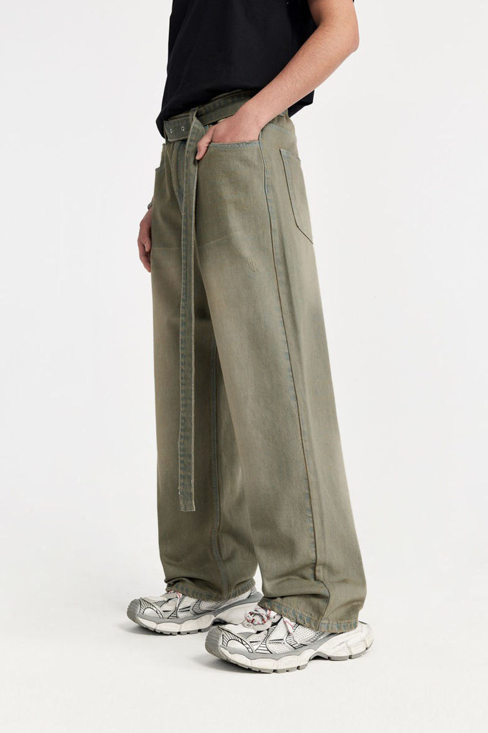 Vintage Wash Denim Pants with Belt: Loose Street-Style Trousers
