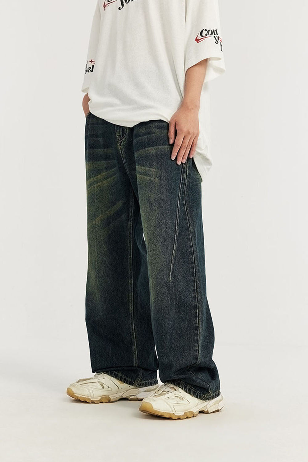 Vintage Cut Wide-Leg Denim Jeans: Street-Style Washed Loose Jeans