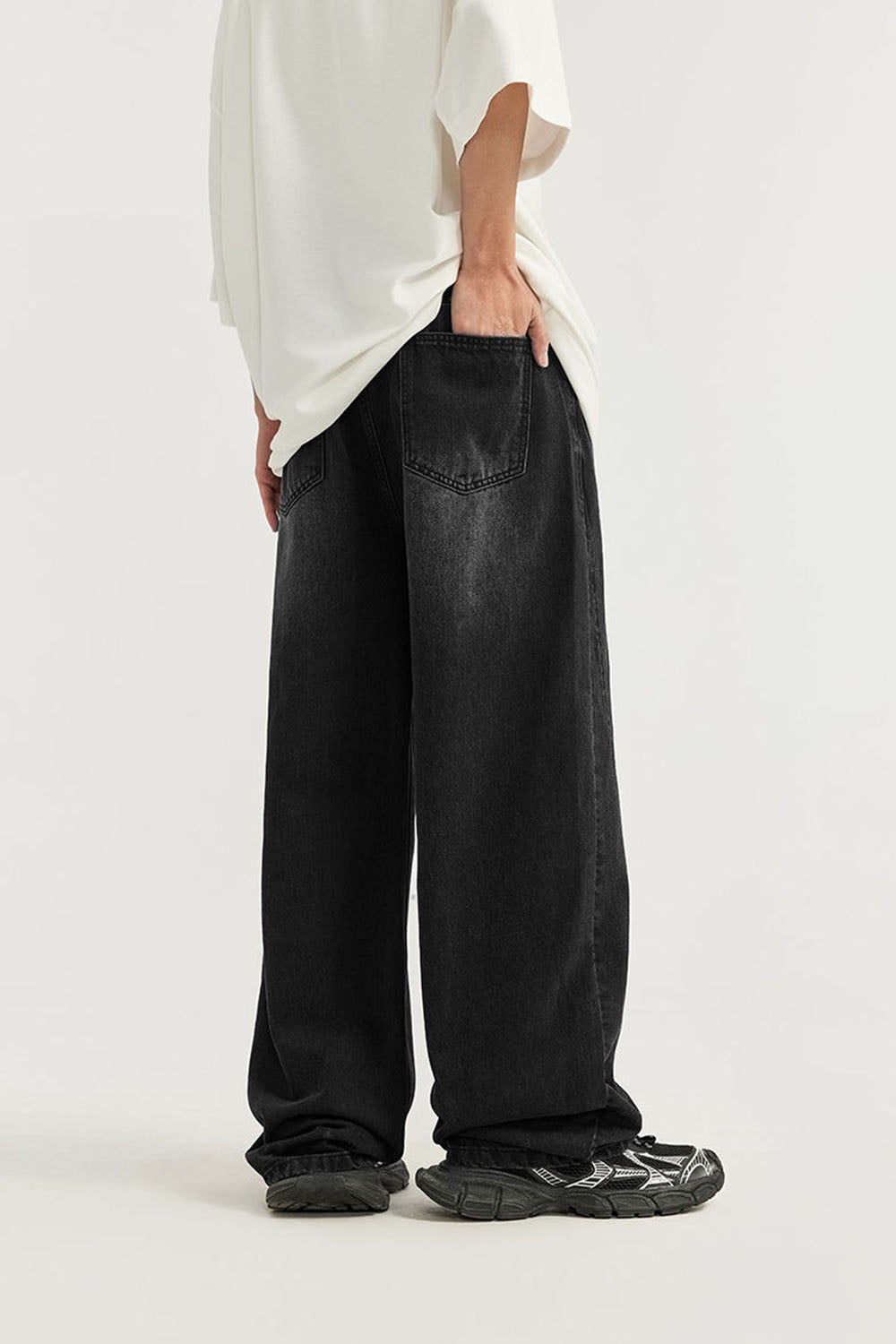 Vintage Cut Wide-Leg Denim Jeans: Street-Style Washed Loose Jeans