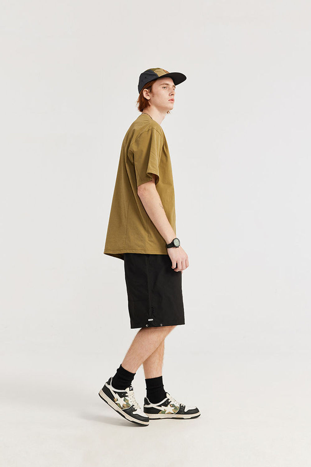 Large Back Pocket Outdoor Shorts: Casual Mid-Length Shorts for Men