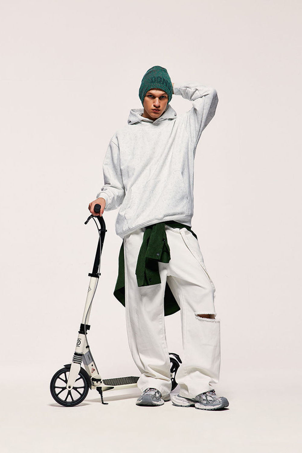 Wasteland Batik Dye Hoodie: Street Style Loose Fit Hooded Sweatshirt