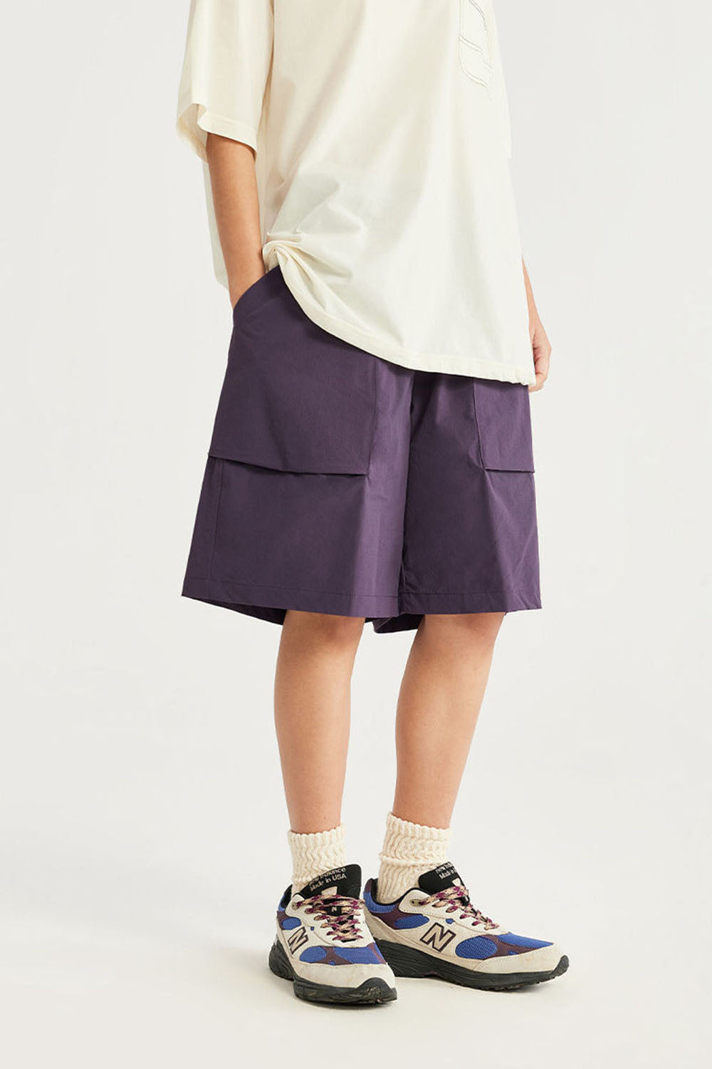 Elastic Sports Five-Point Shorts with Large Pockets: Loose Casual Men's Shorts