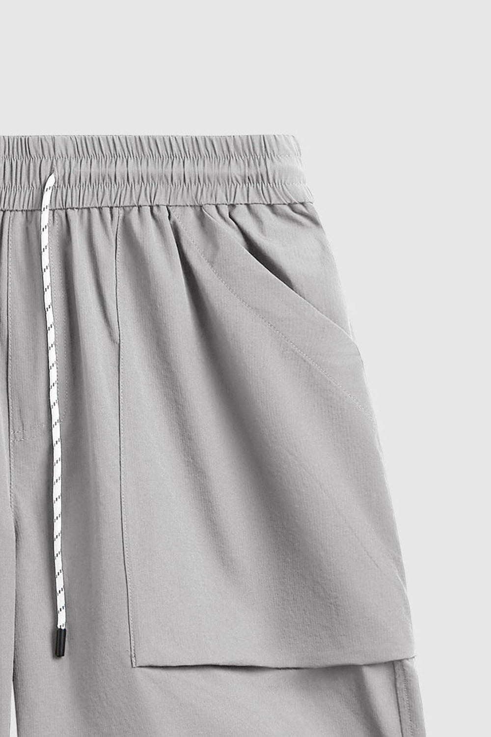 Elastic Sports Five-Point Shorts with Large Pockets: Loose Casual Men's Shorts