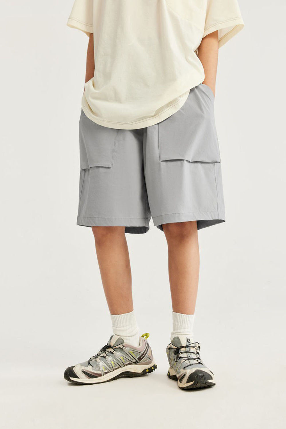 Elastic Sports Five-Point Shorts with Large Pockets: Loose Casual Men's Shorts