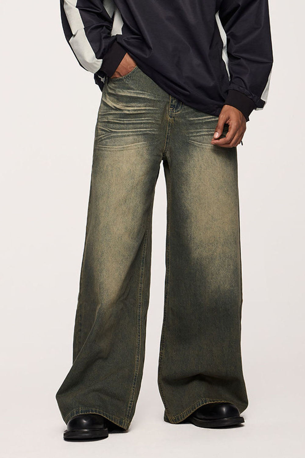 Vintage Washed Floor-Length Wide Jeans: Streetwear Distressed Denim