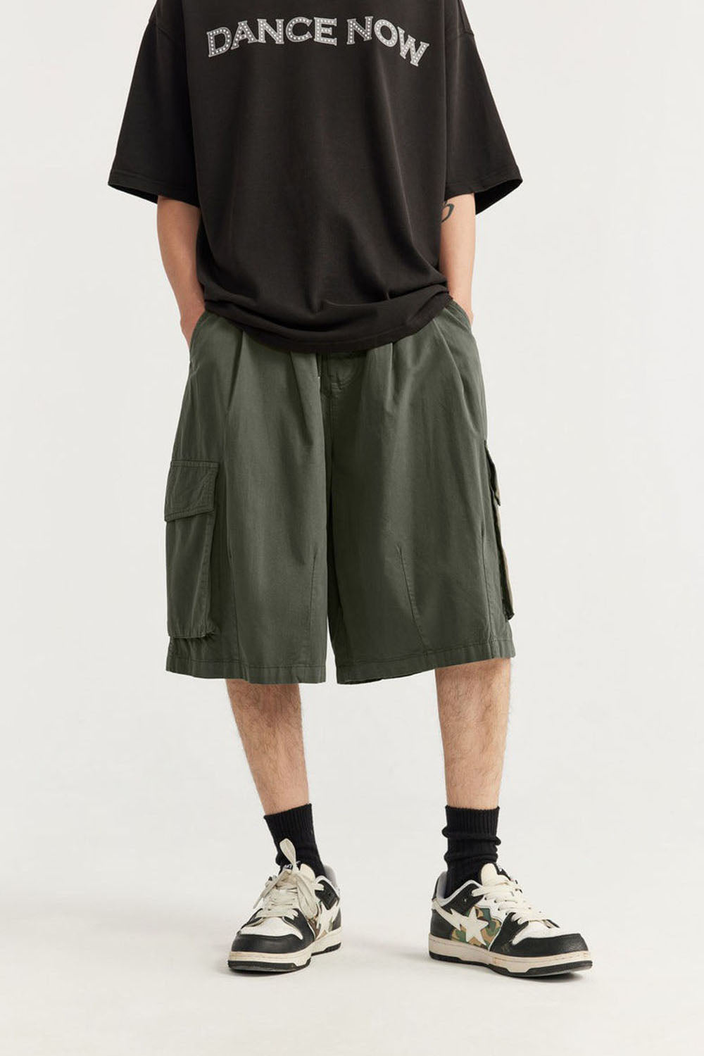 Garment-Washed Wide-Leg Cargo Shorts: Multi-Pocket Utility Half-Pants