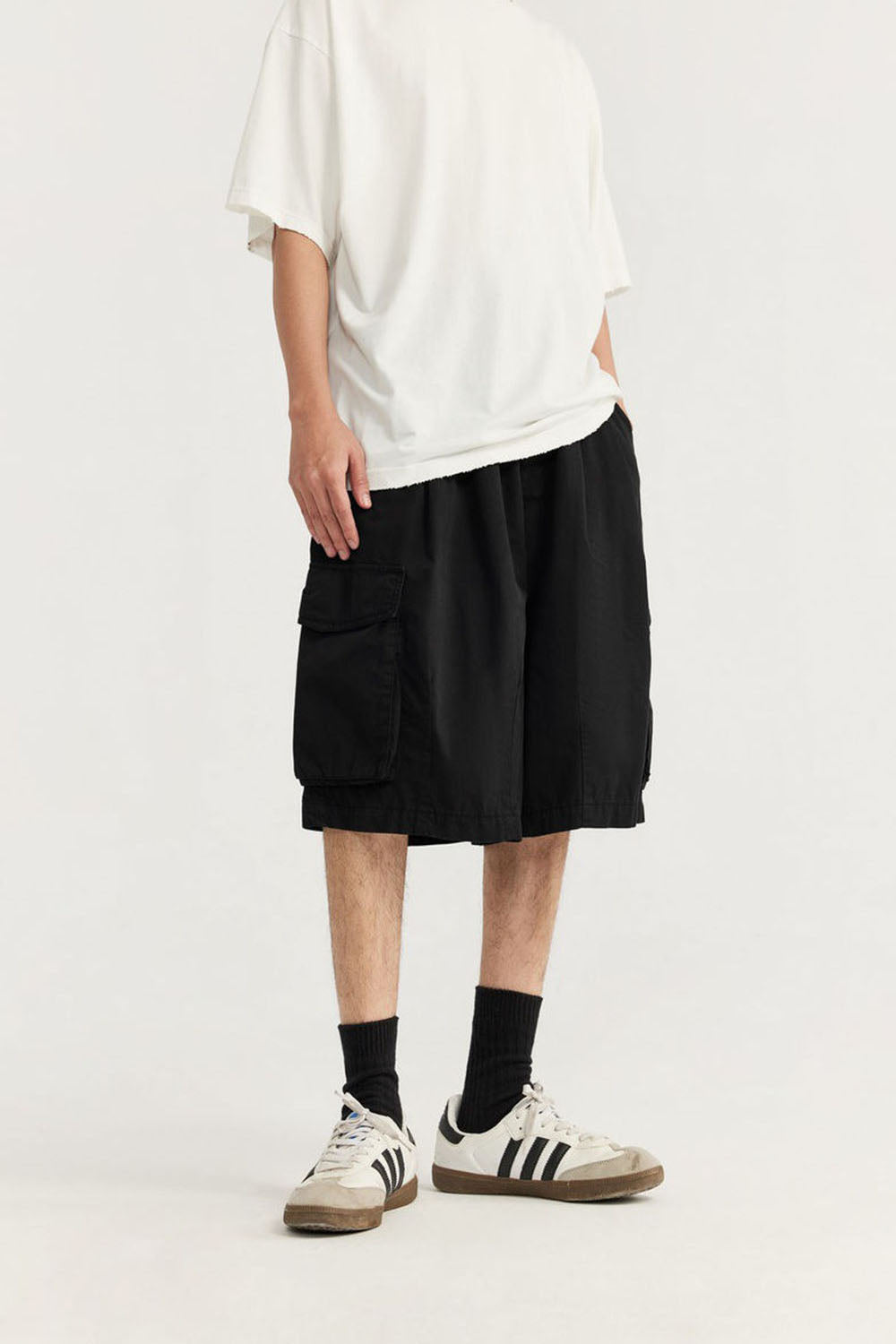 Garment-Washed Wide-Leg Cargo Shorts: Multi-Pocket Utility Half-Pants