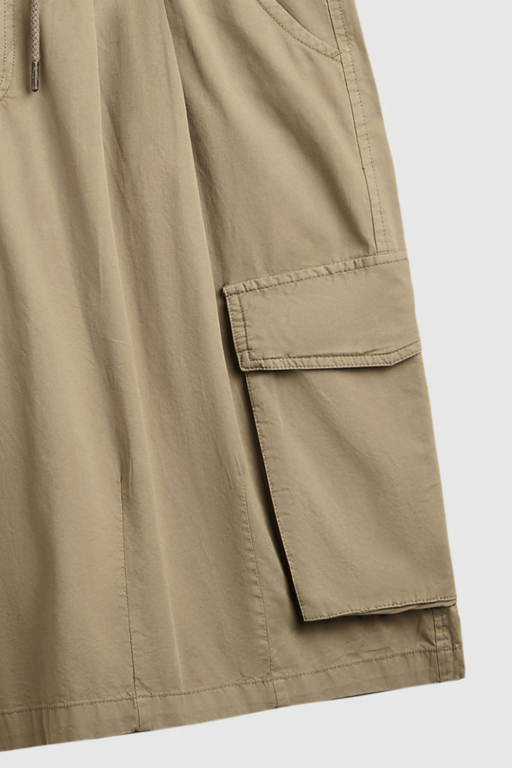 Garment-Washed Wide-Leg Cargo Shorts: Multi-Pocket Utility Half-Pants