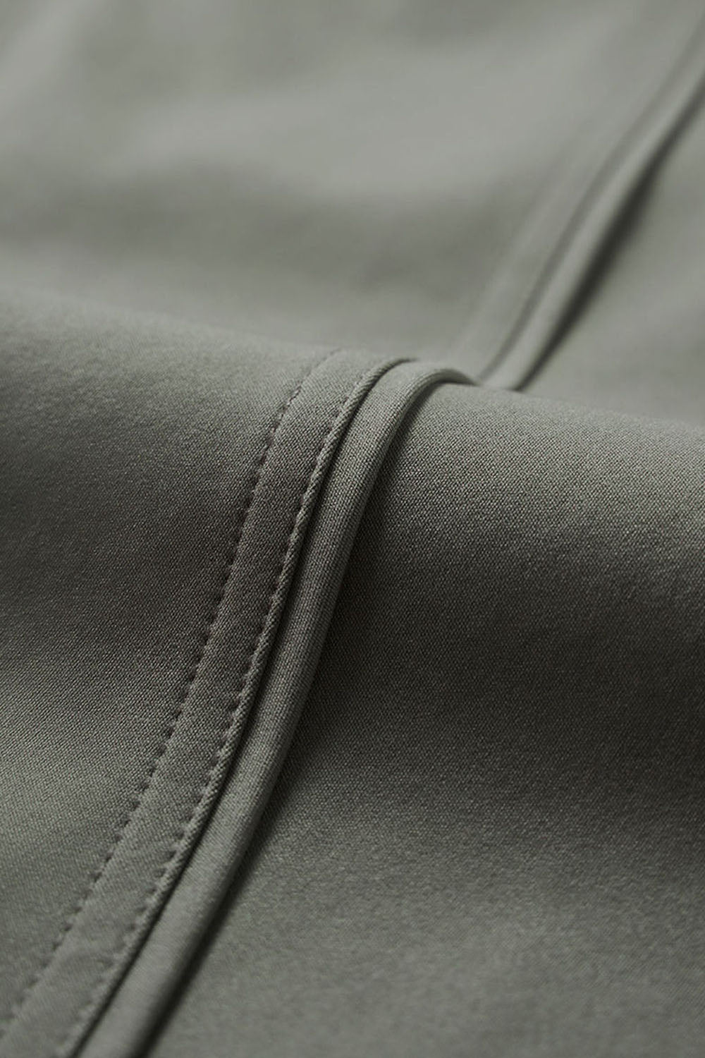 Wrinkle-Resistant Utility Vest: Functional Streetwear Outdoor Vest Jacket for Men