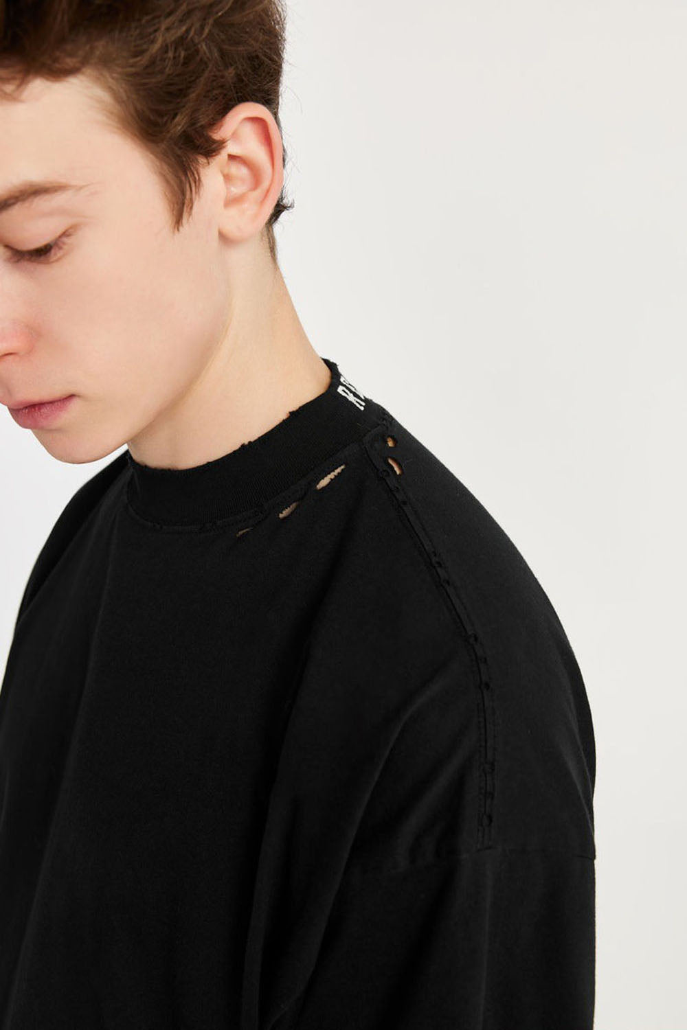 Men's High Collar Embroidered Loose Fit Distressed Short Sleeve T-shirt