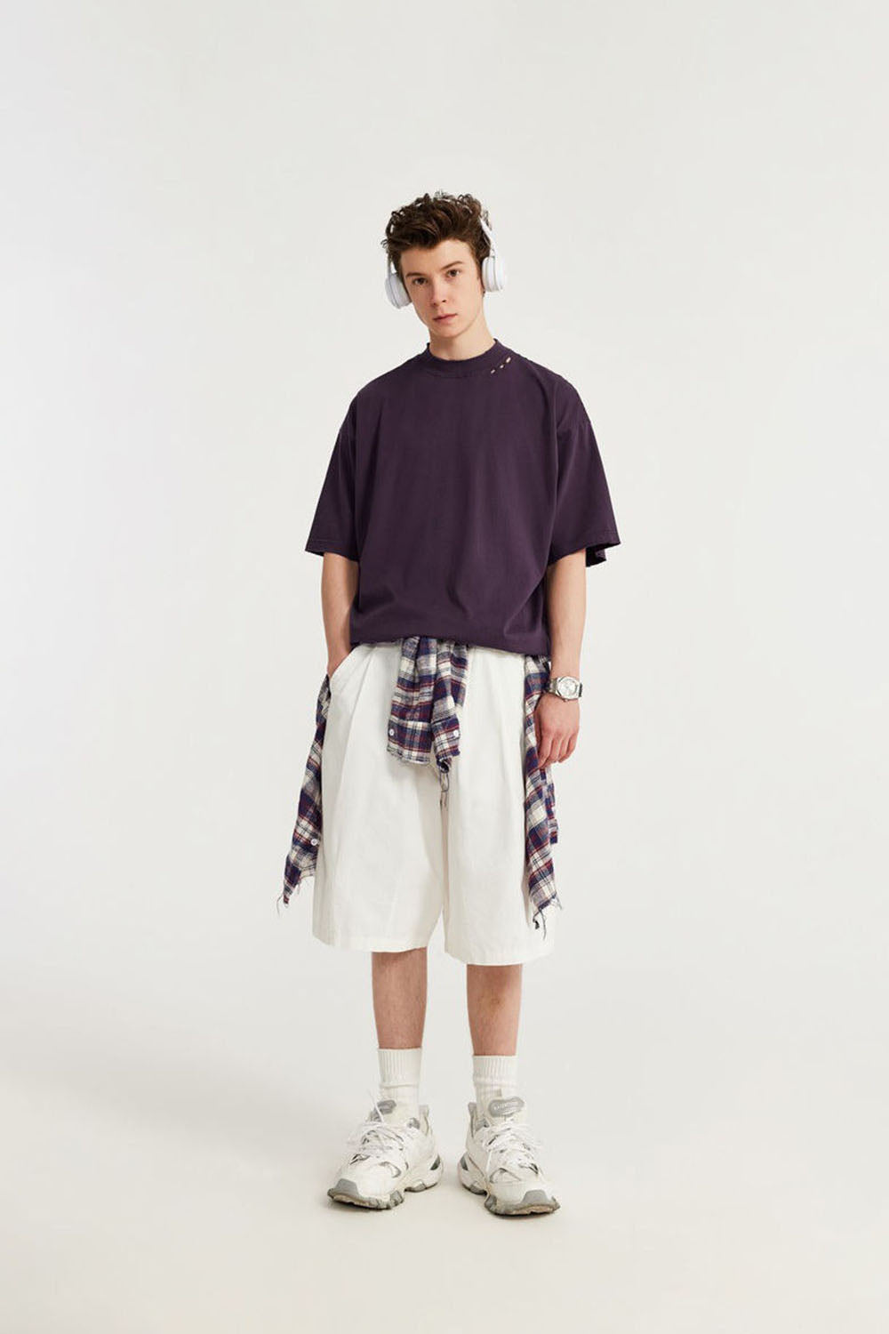 Men's High Collar Embroidered Loose Fit Distressed Short Sleeve T-shirt