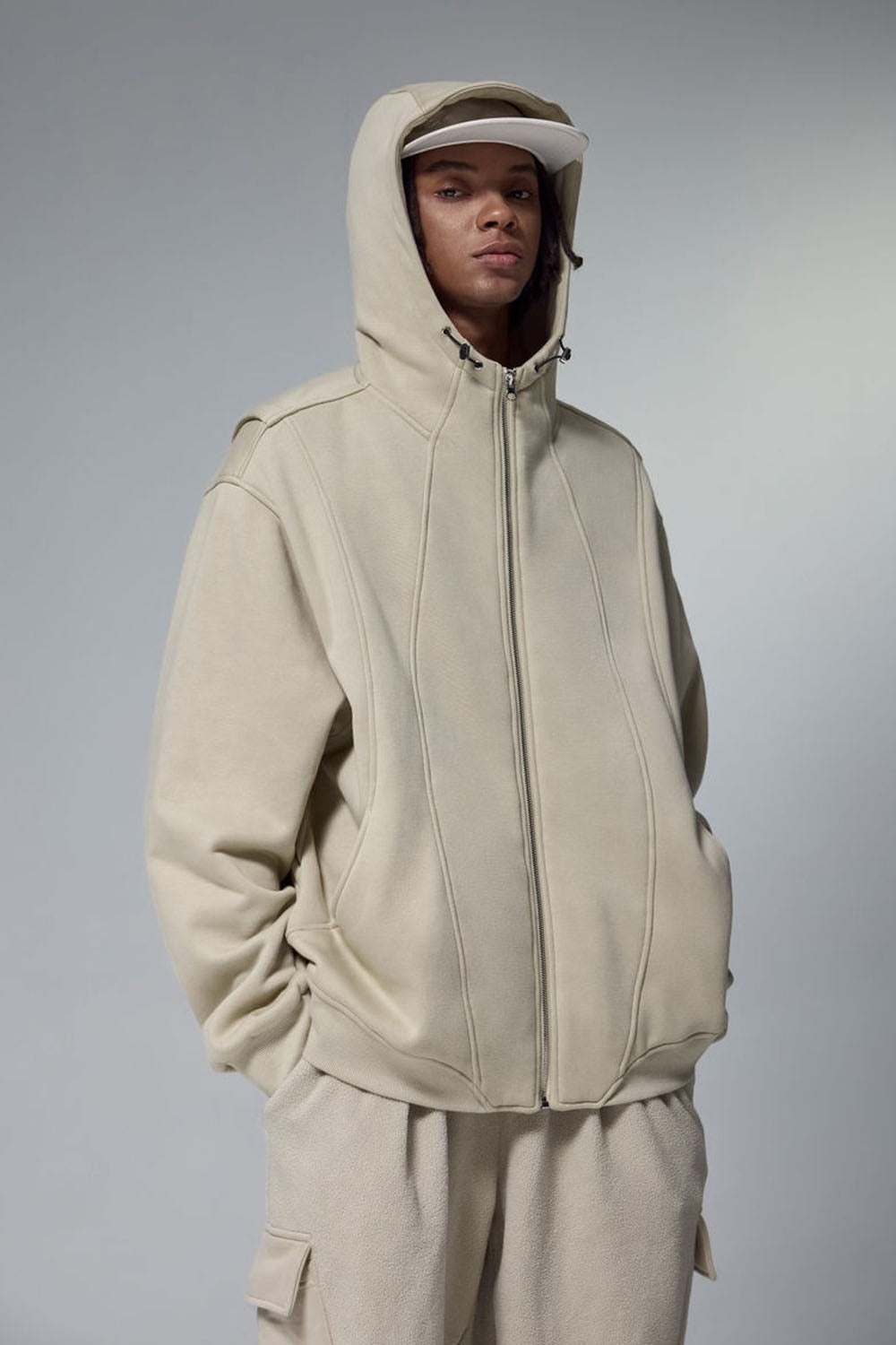 Men's 3D Panel Hooded Jacket in Loose Fit