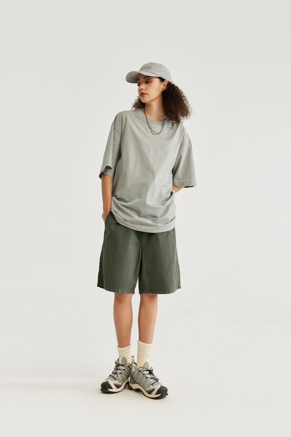 Eco-Friendly Garment-Washed Straight Shorts in Pure Color