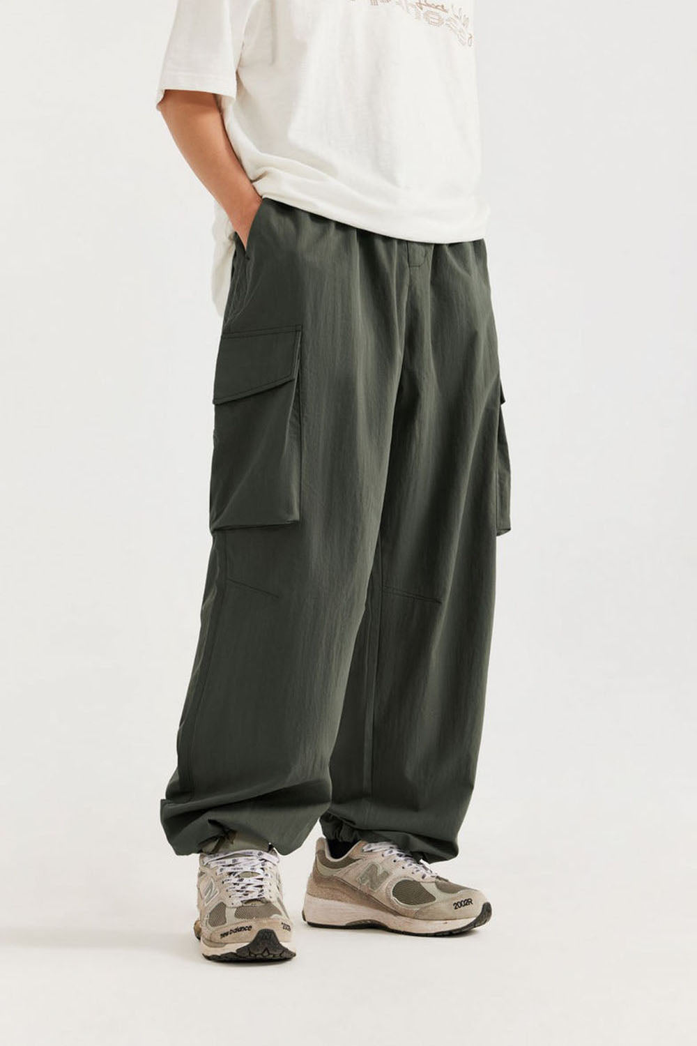 Wrinkled Utility Straight-Leg Pants with Large Pockets