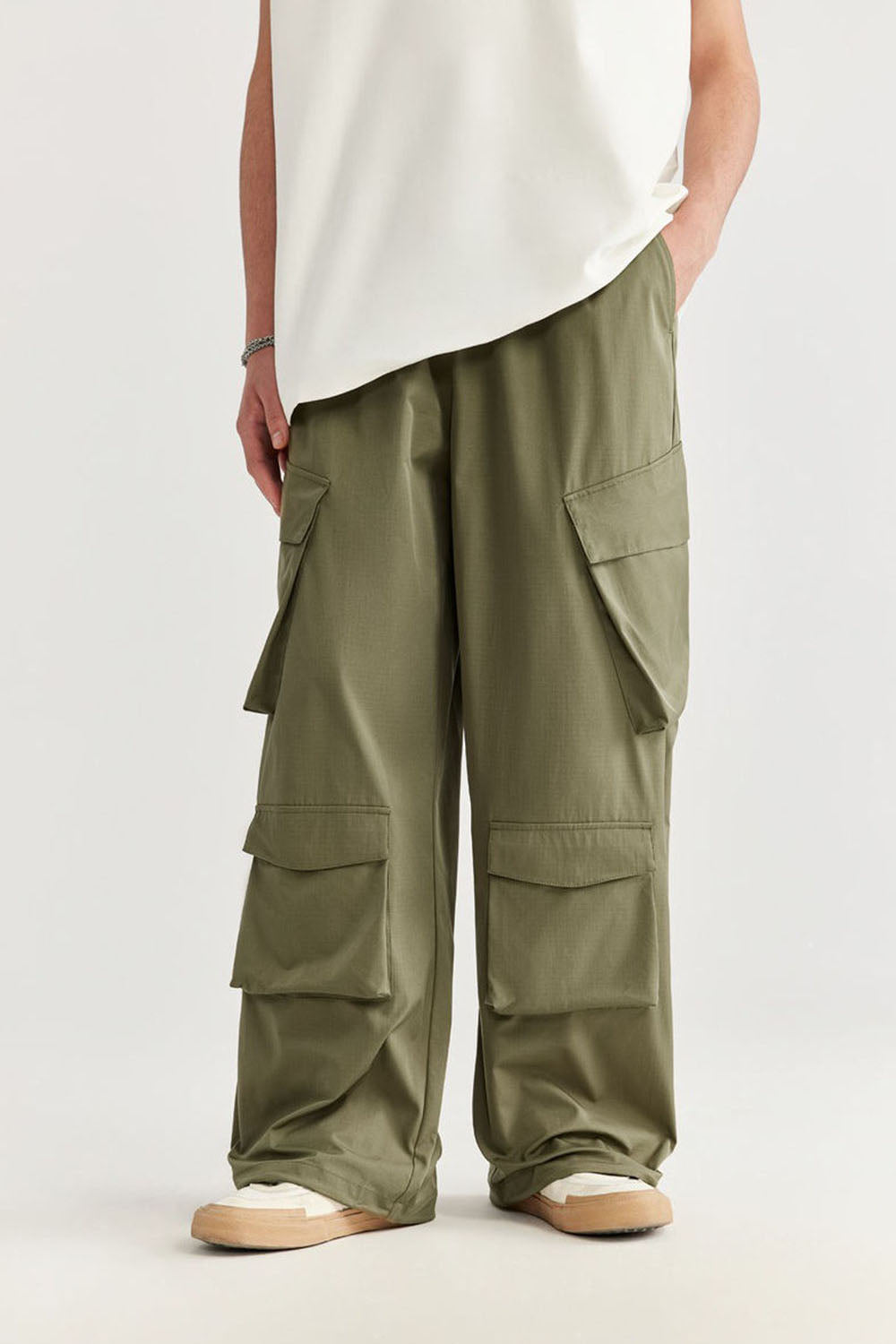 Plaid Multi-Pocket Cargo Wide-Leg Trousers