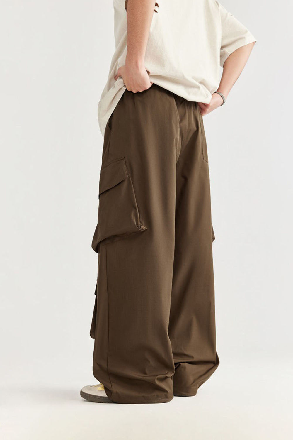 Plaid Multi-Pocket Cargo Wide-Leg Trousers