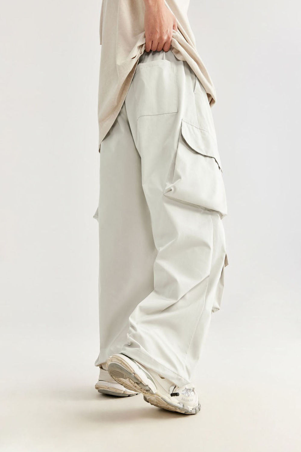 Plaid Multi-Pocket Cargo Wide-Leg Trousers