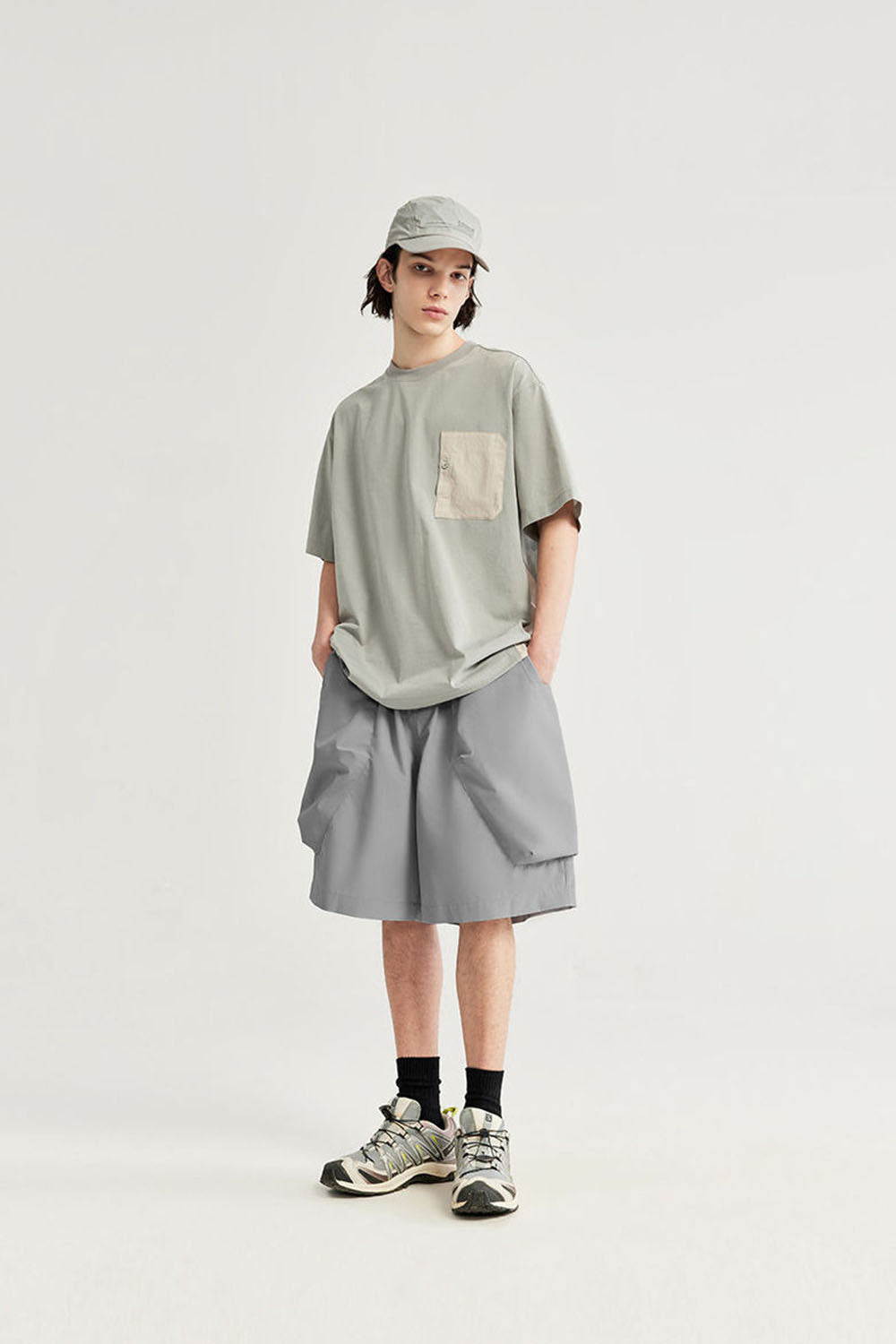 Light Khaki Large-Pocket Utility Shorts