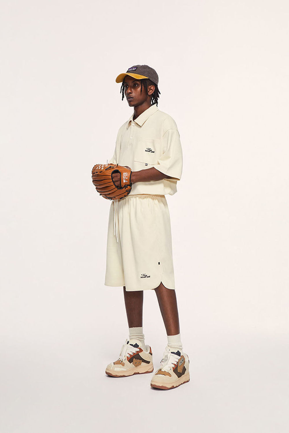 Men's Arched Split Loose Shorts with Letter Embroidery