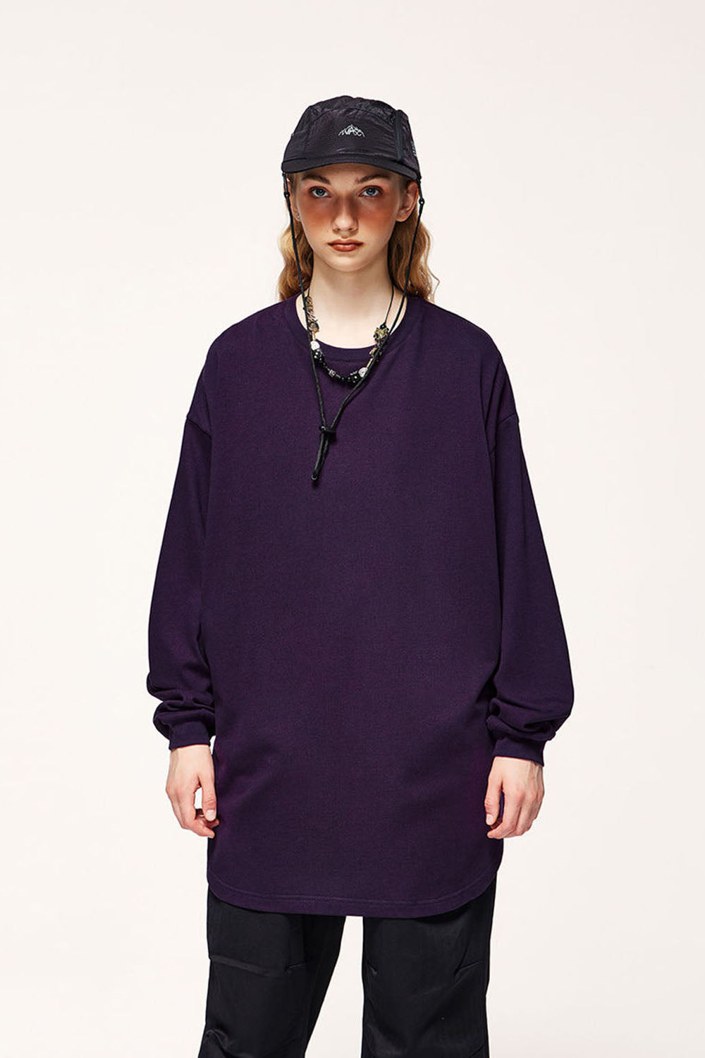 305G Heavyweight Curved Hem Long Sleeve T-Shirt in Loose Casual Fit