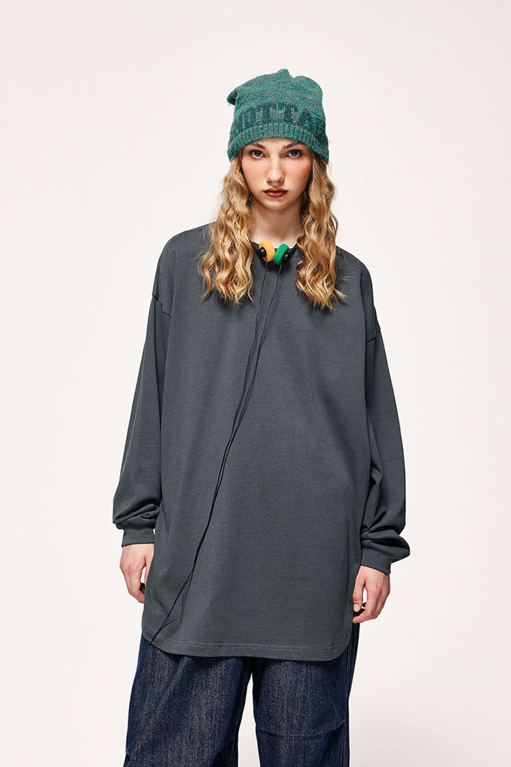 305G Heavyweight Curved Hem Long Sleeve T-Shirt in Loose Casual Fit