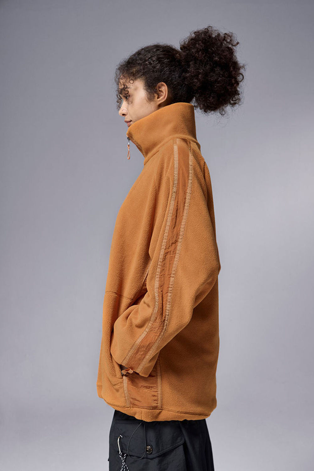325G Fleece Stand Collar Zip Sweatshirt in Loose Casual Fit
