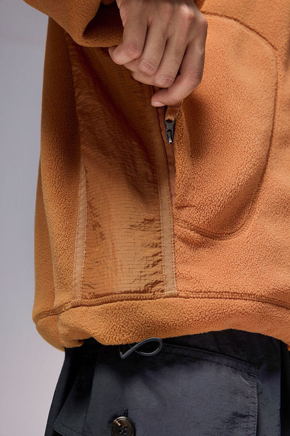 325G Fleece Stand Collar Zip Sweatshirt in Loose Casual Fit