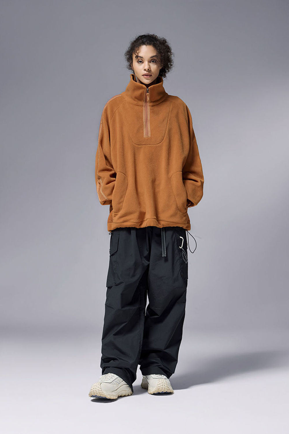 325G Fleece Stand Collar Zip Sweatshirt in Loose Casual Fit
