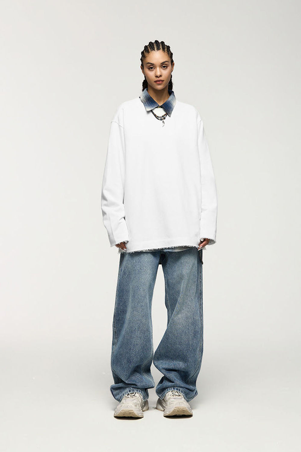 370G Frayed Edge Semi-Turtleneck Sweatshirt in a Loose Streetwear Style