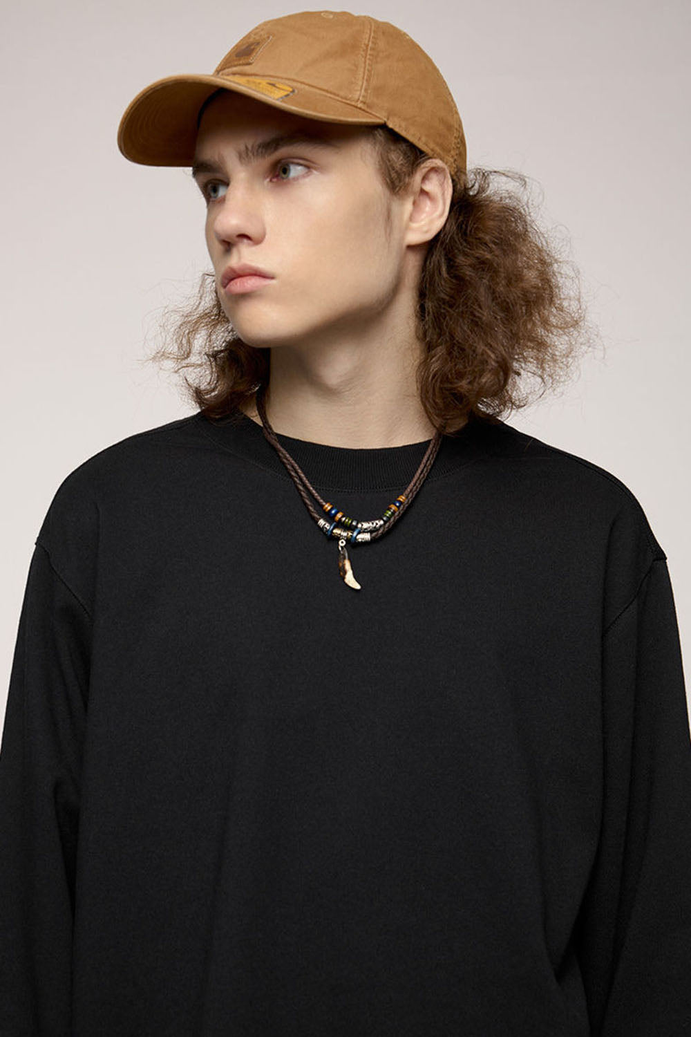 370G Frayed Edge Semi-Turtleneck Sweatshirt in a Loose Streetwear Style