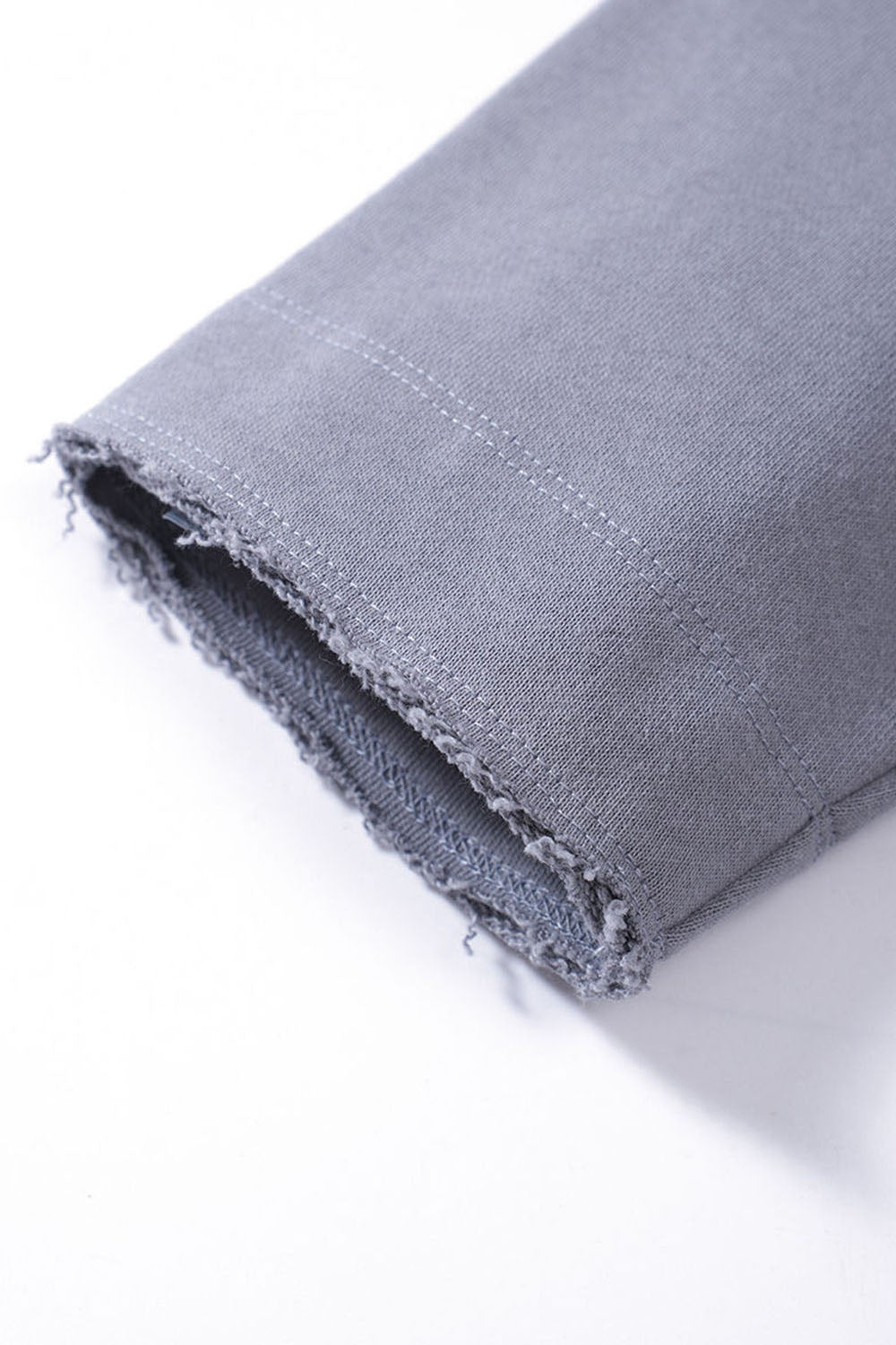 370G Frayed Edge Semi-Turtleneck Sweatshirt in a Loose Streetwear Style