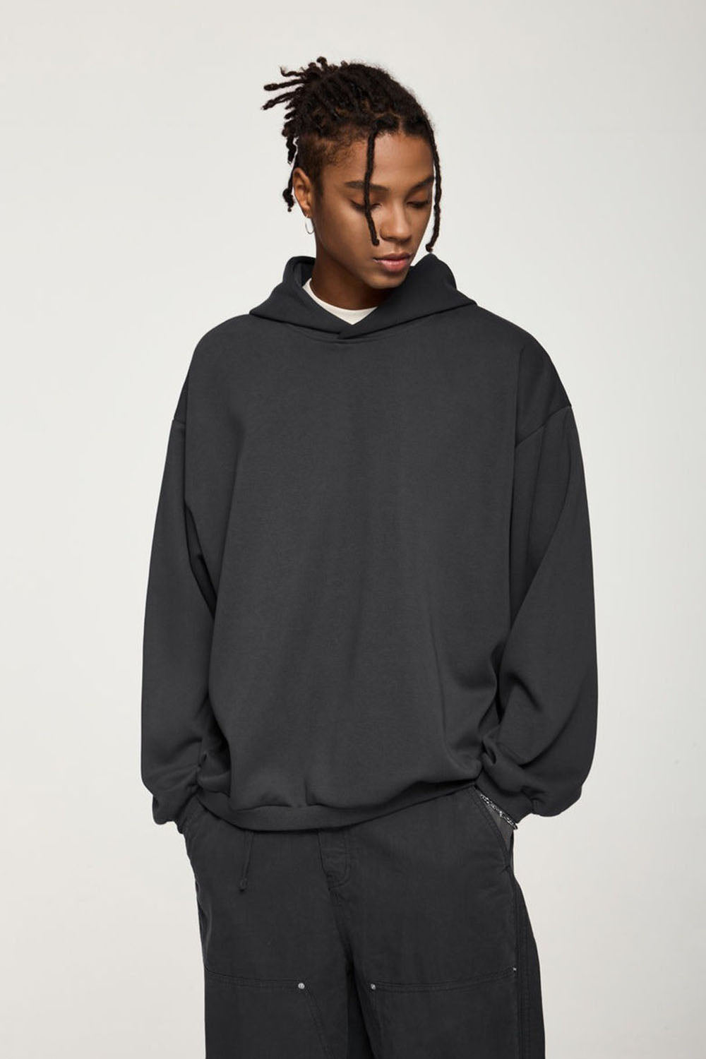 Lightweight Hooded Sweatshirt in Solid Color with Loose Fit