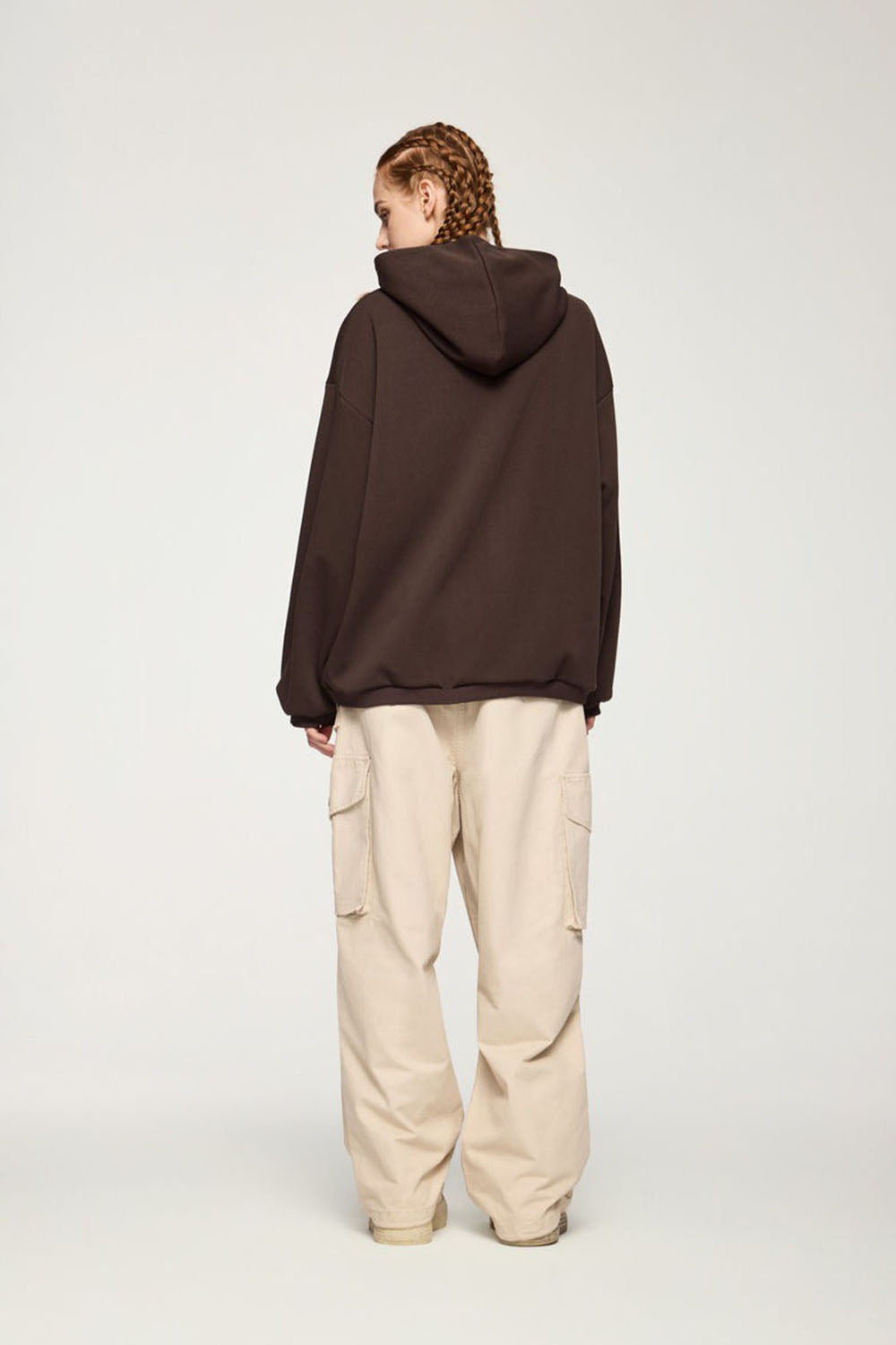 Lightweight Hooded Sweatshirt in Solid Color with Loose Fit
