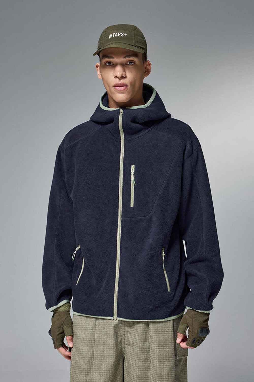 Color-Block Fleece Windproof Jacket with Stand Collar and Hood