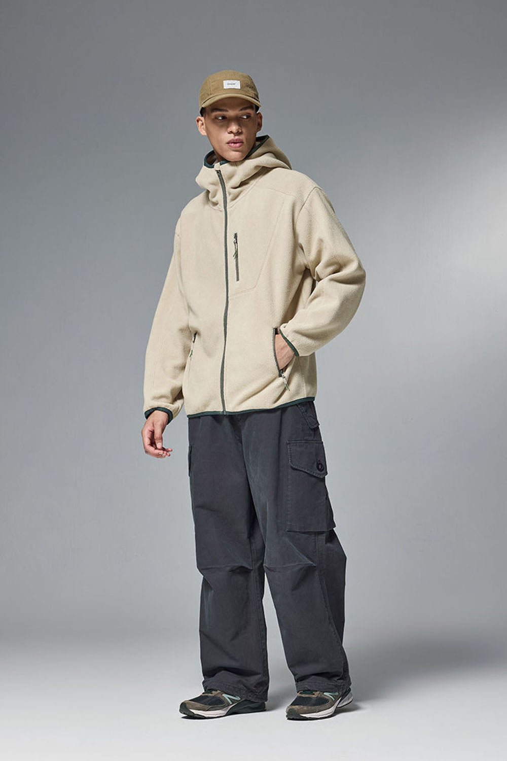 Color-Block Fleece Windproof Jacket with Stand Collar and Hood