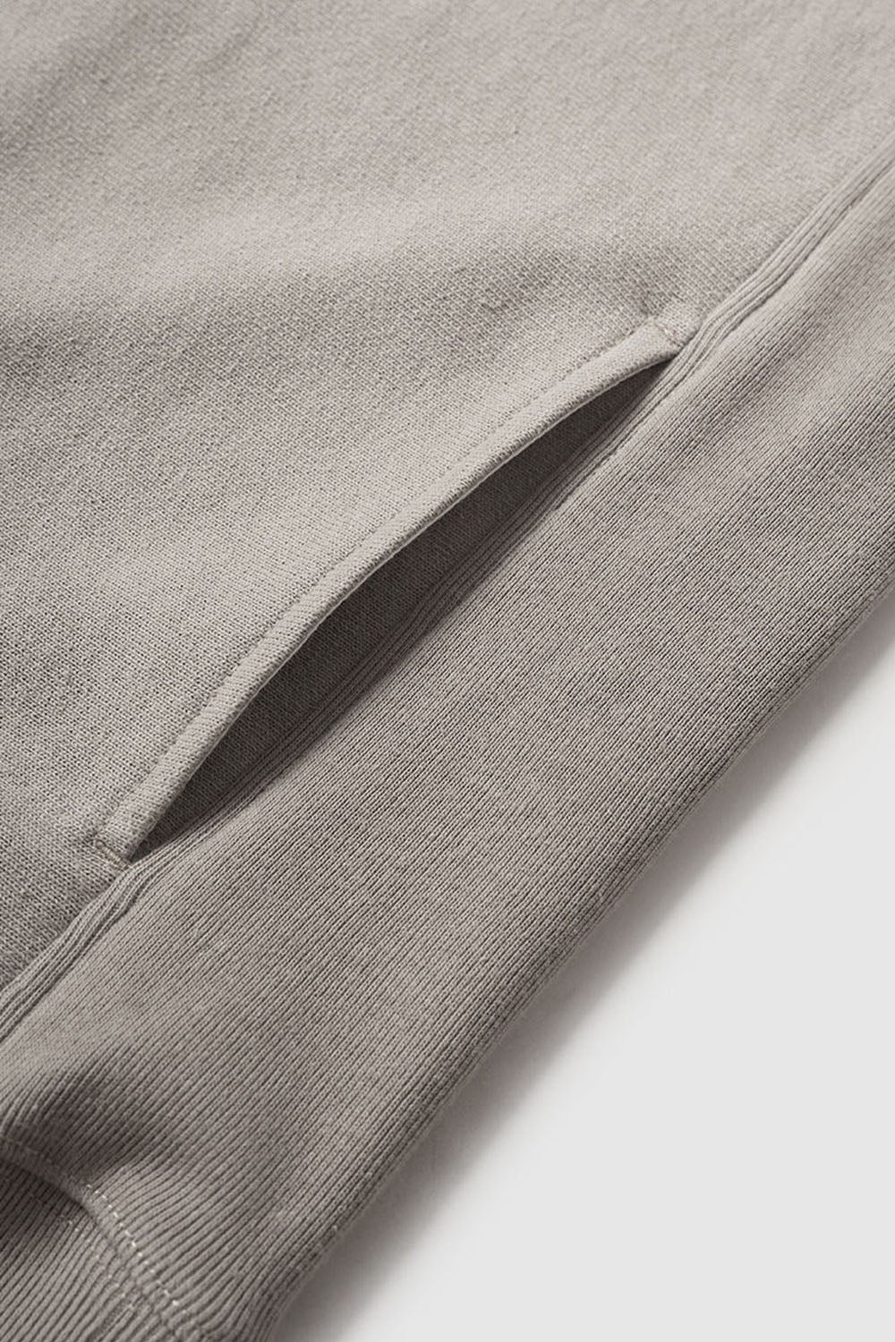 Horizontal Knit Half-Zip Fleece Sweatshirt with Stand Collar and Loose Fit