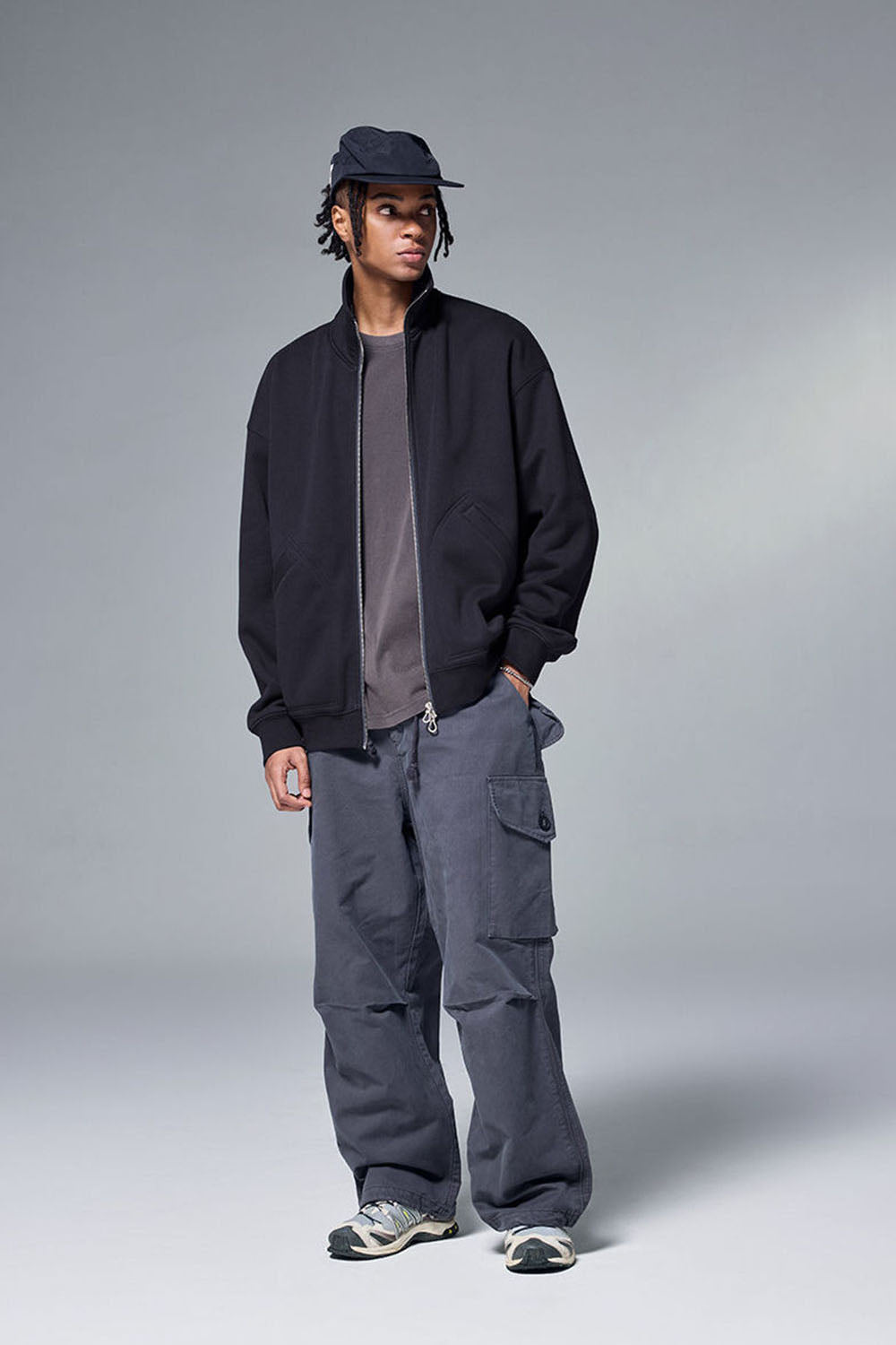Flame Laminated Fleece High-Neck Jacket with Dual Zipper and Stand-up Collar