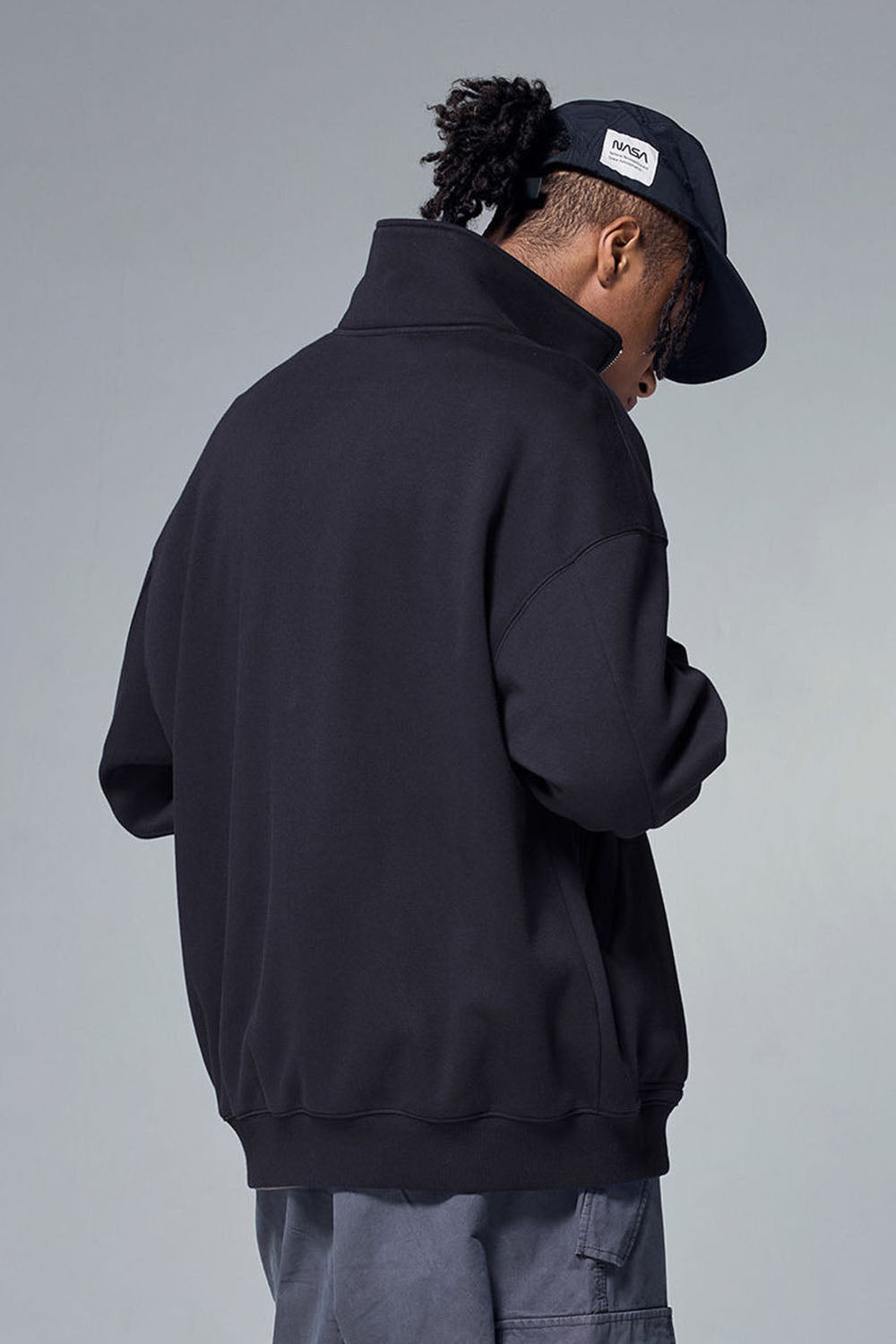 Flame Laminated Fleece High-Neck Jacket with Dual Zipper and Stand-up Collar