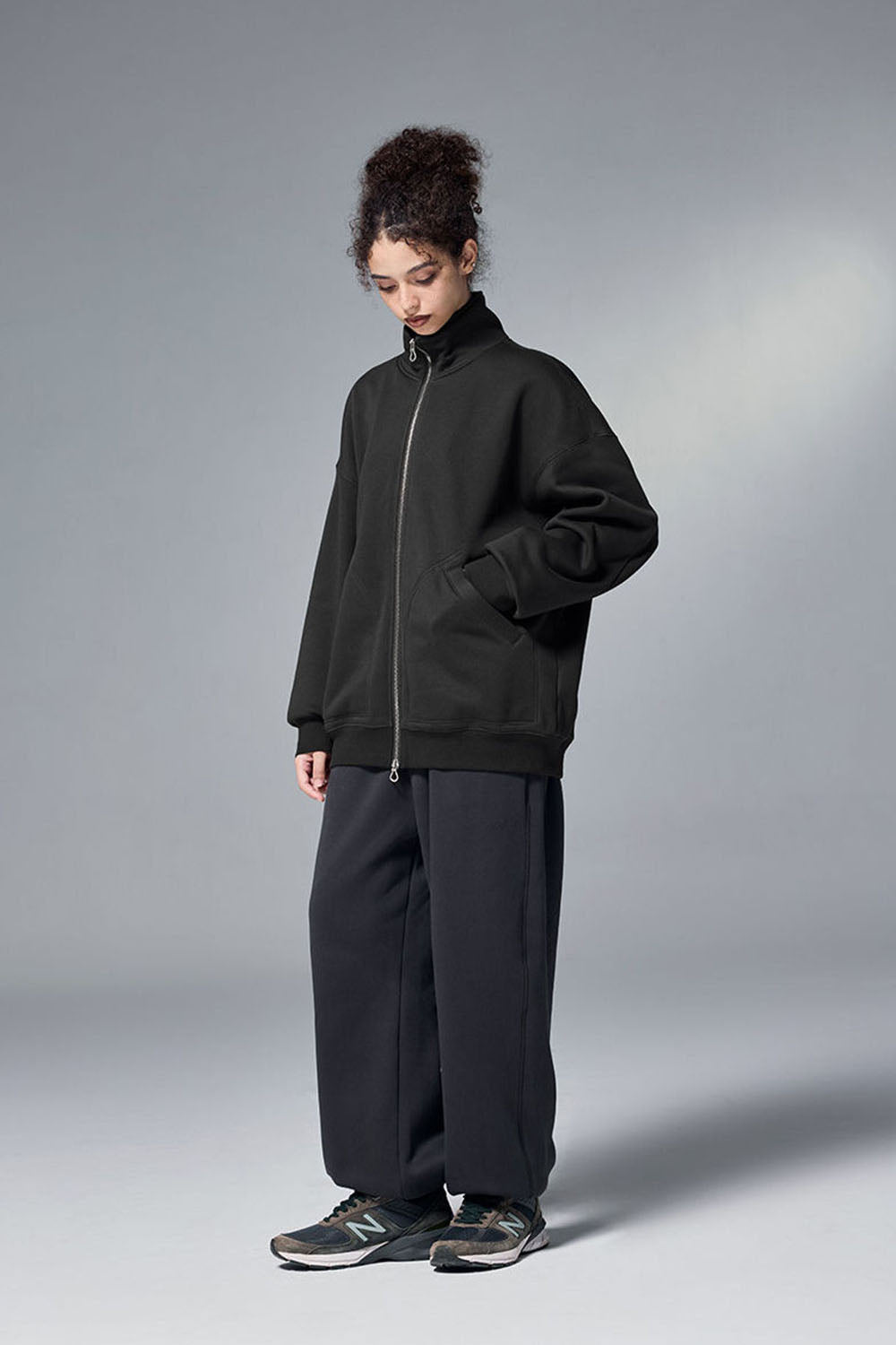 Flame Laminated Fleece High-Neck Jacket with Dual Zipper and Stand-up Collar