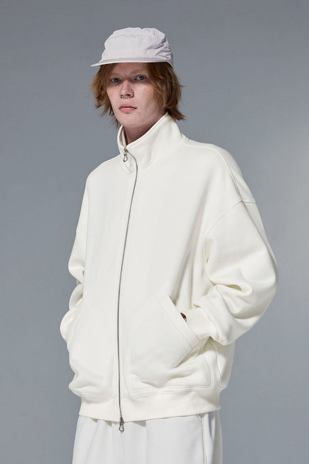 Flame Laminated Fleece High-Neck Jacket with Dual Zipper and Stand-up Collar