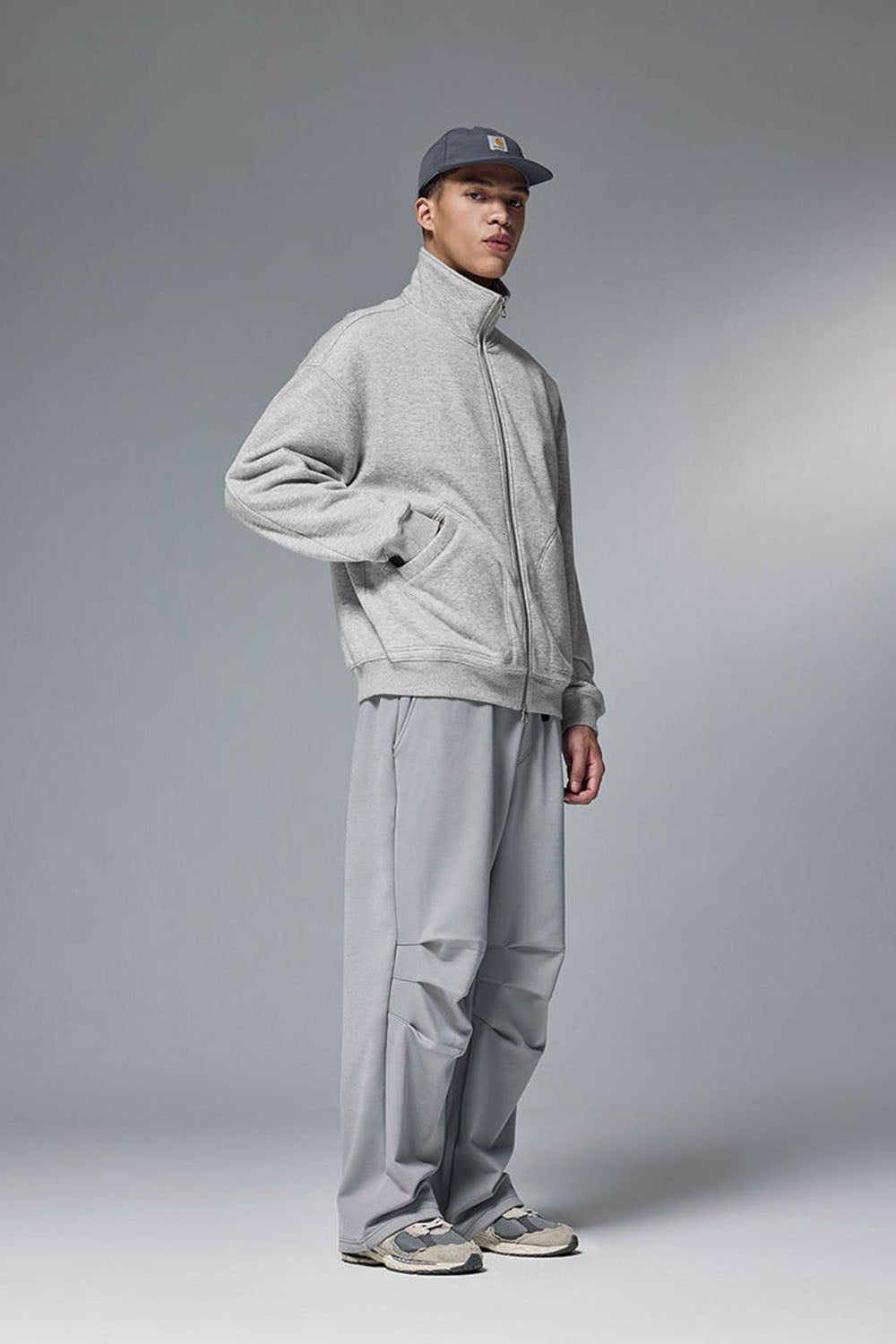 Flame Laminated Fleece High-Neck Jacket with Dual Zipper and Stand-up Collar