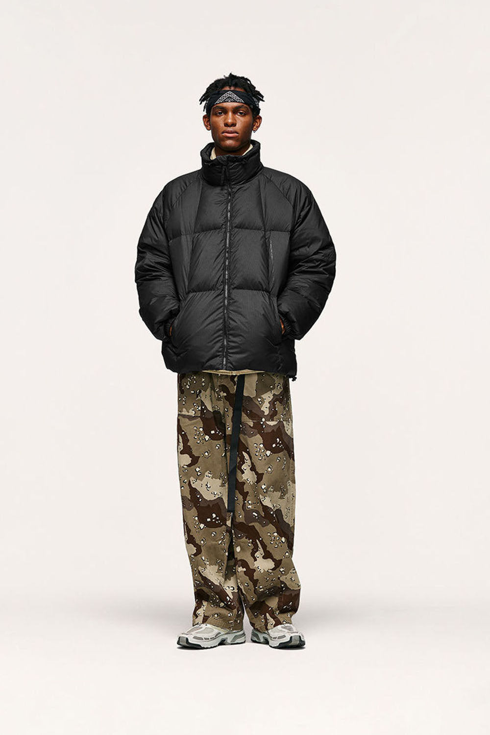 Teflon Coated Triple Protection Toast Down Jacket with 90% Down Filling and High Neck