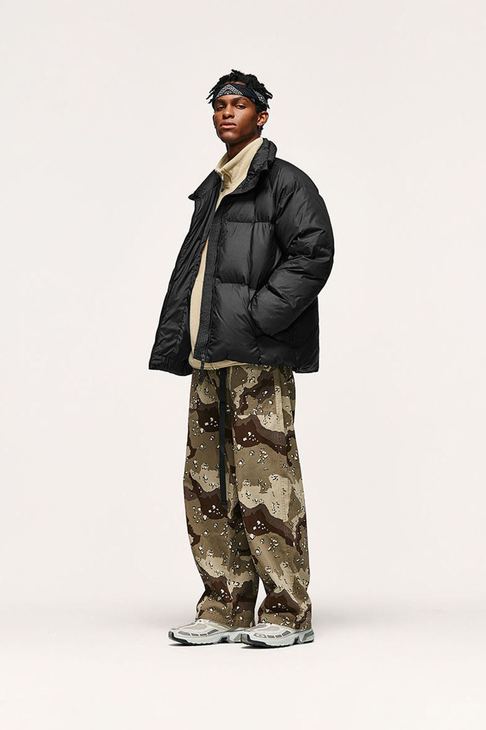 Teflon Coated Triple Protection Toast Down Jacket with 90% Down Filling and High Neck